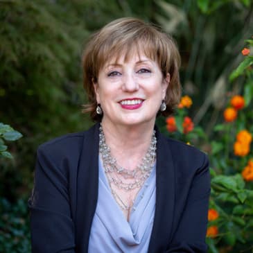 EP 357: How to Write a Love Note with Cynthia Gregory