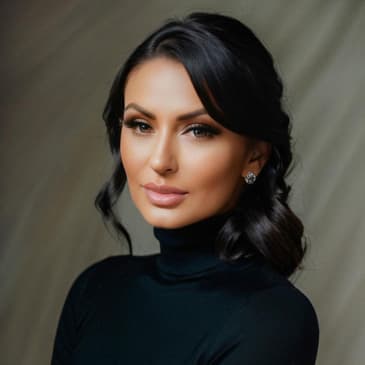 EP 283: Big Opportunities for Small Business with Heather Marianna