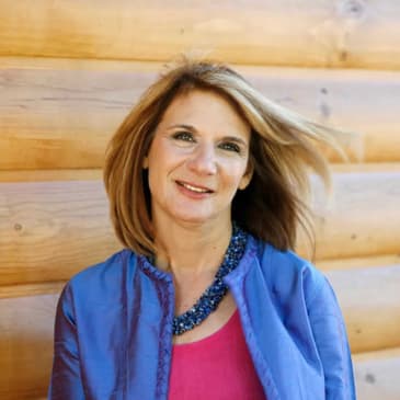 EP 348: The Vibe of Successful Sales with Stacey Hall