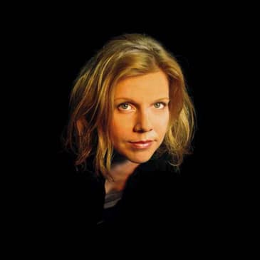 Episode 407: Tanya Donelly (of Belly, The Breeders and Throwing Muses)