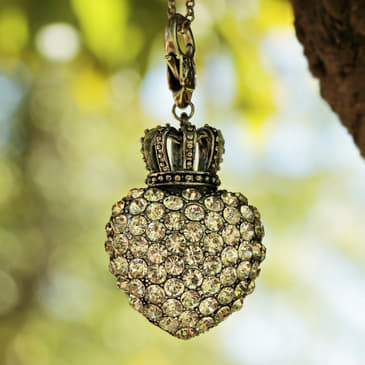 Sharing tentang perasaan iri