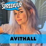 AVITHALL over OVERLEDEN ZUS, GAMEVERSLAVING als TIENER en op HEEL VEEL VERSCHILLENDE PLEKKEN WONEN