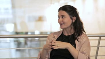 Making a more connected future with Augmented Reality | Ani Manjavidze Crosscreators, The AR Minute