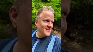 Anfallen av stort djur i skogen!!