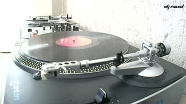 Vinyl Mix by DJ NAID 09 April 2022