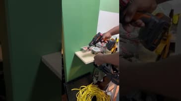 Worx Nitro 20V Brushless Switchdriver 2.0 2-IN-1 Cordless Drill & Driver in action