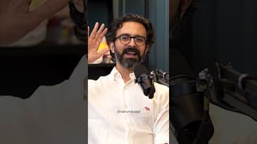 The Correct Way To Give Feedback - According To @SimonSinek #shorts
