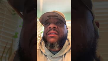 School day with my 🌞…..Is Your Mama a Llama tho??? 😡😡😡 #fatherhood