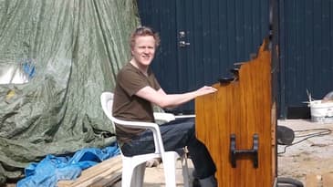 Köpte en tramporgel på loppis i Småland 2011 - Ett annat liv