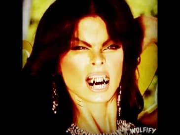 Don't try messing with me when I'm in #beastmode!💎🦁 #shorts #throwback #model #beast #beauty