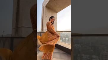 POORI filmi hoon main toh! Aur aap?
