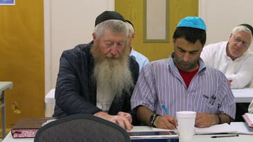 First Seder Bais Medrash: an interview with Pinchas Eliyahu Sederowsky