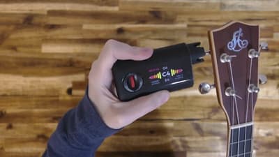 This Tuner Tunes Your Guitar FOR You! - Roadie 4 Review