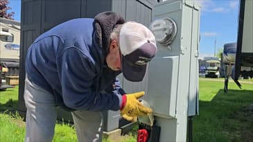 How to set up our camper, at our seasonal spot 👌 😀 