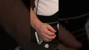 Sugar Maroon5 Ibanez AZ2204BK Jam