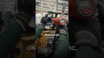 Inside Ather: Why features are cheaper on EVs  #automobile  #electricvehicle  #blumepodcast