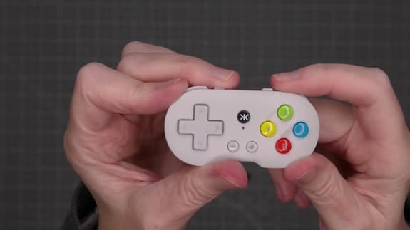 CRKD ATOM keychain gaming controller review