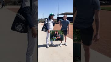 Asking Vanessa Hudgens husband the BURNING QUESTION 😳 #shorts #baseball #mariners #vanessahudgens