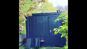 Jag älskar det här regnet! Hoppas det kommer tillbaka i sommar!