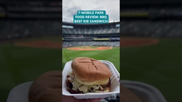 T-Mobile Park Food Review: BBQ Beef Rib Sandwich (Holy Smoke BBQ) #shorts #baseball #mlb #food
