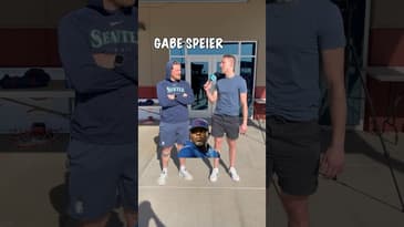 Ken Griffey Jr. Has NO CHANCE Against This Big Leaguer 🤯 #shorts #baseball #seattle #mariners #pnw