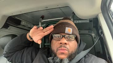 The Punch Junkie In & Out!  #OnTheMove #ThePunchJunkie?