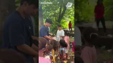 Baked with Love, Shared with Heart! Summer in the #Philippines with Globe Aware