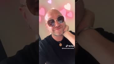 The karaoke Realtor of Minneapolis!