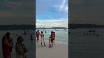 Do you think it's crowded? #boracay #sunset #philippineislands #cebupacific #shorts #empaths