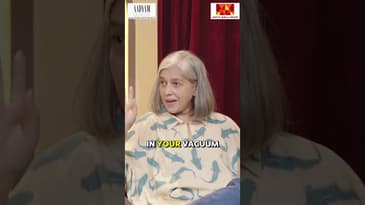 Eye Contact Hits Different I Naseeruddin Shah, Ratna Pathak Shah and Family | Aadyam Podcast