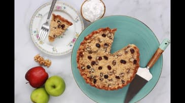 Classic Apple Crumble Pie | Taste of America