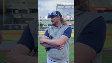 MLB Pitcher Looks EXACTLY Like This Celebrity? 🤯 #shorts #baseball #seattle #mariners #pnw