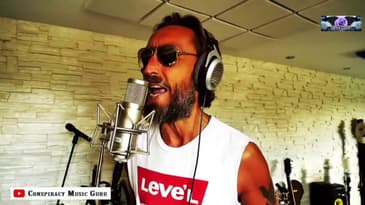 Rocking with Rose - A Flat Smacking Event!