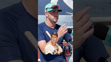 Mariners Reliever Is GOING YARD Off THIS Position Player 🤯 #shorts #baseball #mlb #mariners #redsox