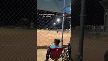 Love watching him play!!! 🩵🤟🏽🩷 #podcast