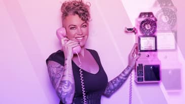 Carrie Simpson shares sales prospecting advice at PowerSummit19