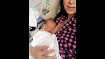 My official "Hello" to the world! 🙌🏻😘 #shorts #1dayold #babyboy #throwback