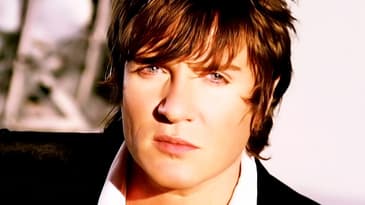 Duran Duran - Ordinary World (Official Music Video)