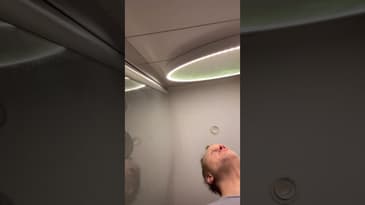 Råkade filma mig själv på toa och eftersom jag är en så transparent person så lägger jag ut filmen