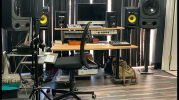 Erick Sermon’s Beat Making Room! (Exclusive Sneak Peek)