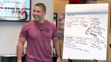 Complex Knee Pain Case Study - Whiteboard Session | Dr. Chris Garcia