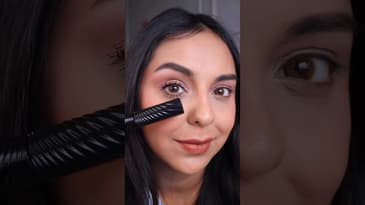 ABSOLUTE LOVE! 💖 This mascara is giving volume, curl, lift & dimension!! #BenefitFanFestMascara