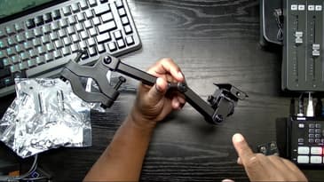 "Revolutionize Your Workspace: WORLDLIFT Pole Mount Monitor Arm Overview and Easy Clamp Setup! 🖥️🔧"