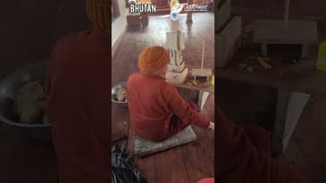 A RARE LOOK AT CLAY ART BEING MADE IN BHUTAN! UNIQUE BHUTAN WITH GLOBE AWARE! TRAVEL 2023