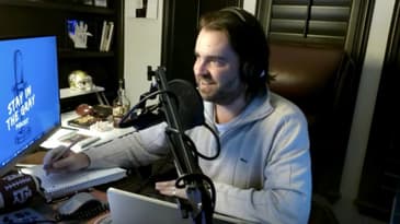 Taylor Swift Booed, Venus vs. Earth, and the Top 10 Christmas Movies