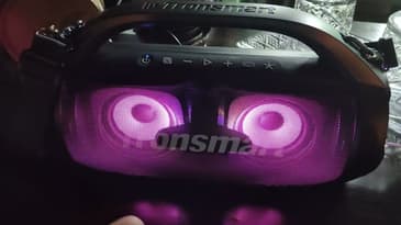 Tronsmart Bang SE Bluetooth speaker in action