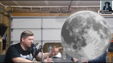 Alex Jones tells Ben Shapiro about aliens on the moon