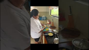 What's She Cooking!? A Solo Spring Adventure in the Galápagos  with Globe Aware ( Clip 5)