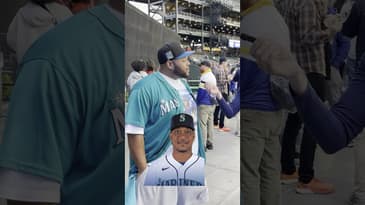 Mariners Fans Have The HOTTEST TAKES In ALL Of Baseball 😳 #shorts #baseball #seattle #mariners