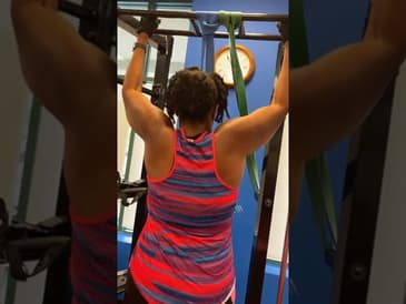 Baby got back!! Let’s work!! Pull-ups #youtubeshorts